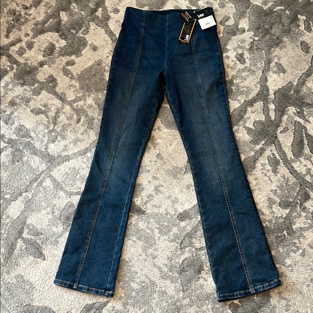 Lee Women’s Pull on Bootcut Jean